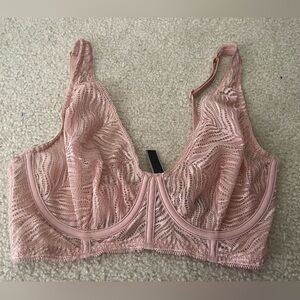Beautiful new Victoria's Secret Blush Lace Bralette size 32 DD . Sexy lingerie